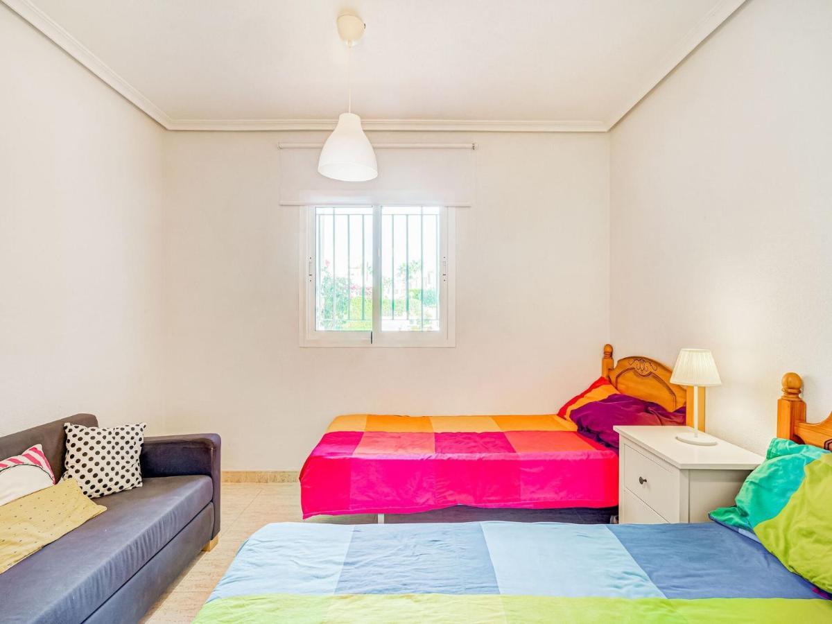 Belvilla By Oyo Lovely Bungalow With Swimming Pool โอริอุเอลา ภายนอก รูปภาพ