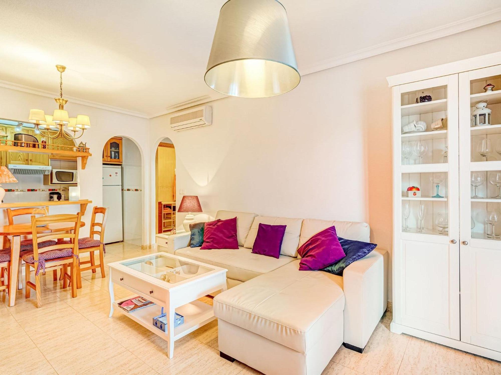 Belvilla By Oyo Lovely Bungalow With Swimming Pool โอริอุเอลา ภายนอก รูปภาพ
